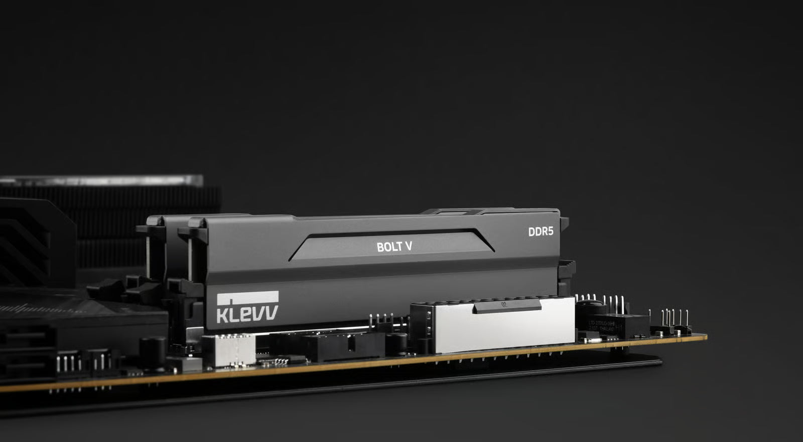 Klevv 科賦 BOLT V DDR5 32GB (16GB x 2) 6000MHz CL28 (KD5AGUA80-60B280H)