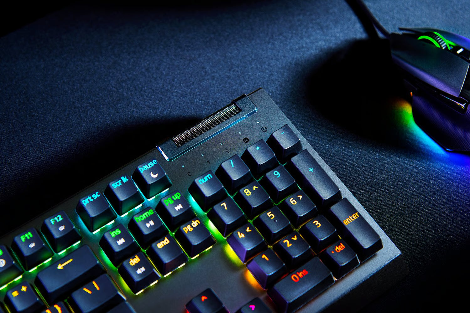 Razer BlackWidow V4 X 電競遊戲鍵盤 - 綠軸 - US